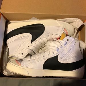 nike blazers size 9 not worn more than once
